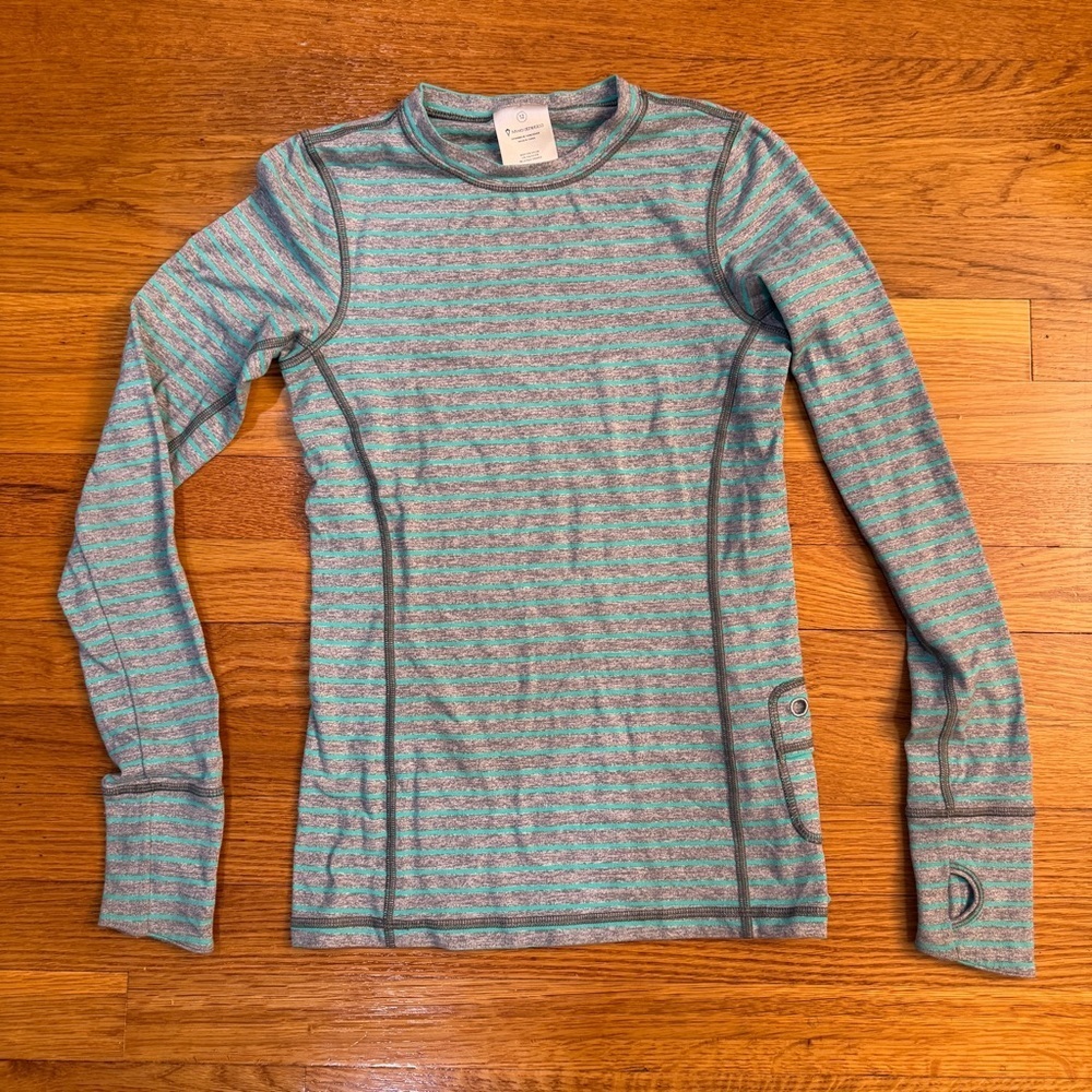 Ivivva (Lululemon) Girl’s Long Sleeve Shirt in Gray/Blue Stripes - size 12